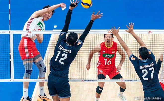 可惜！中国男排1-3遭世界第二法国男排逆转，遭遇六连败(中国男排战胜法国视频)